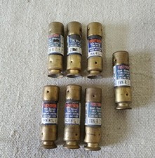 PACK OF 7 Buss FRN-R-6/10 Fusetron Fuse 6/10AMP 250VOLT TIME DELAY CLASS K5