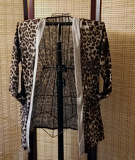 Acting Pro Women's Leopard Print Two Pocket Open Front Lightweight Sweater Sz S
