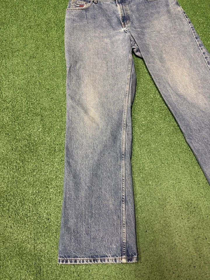 Vintage 90’s Tommy Hilfiger Jeans Blue Size 34x34 (32x33) Flag Logo Retro Denim - Image 2 of 4