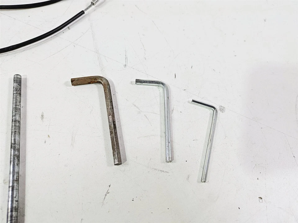 Ducati Monster 1200 S 2016 caja de herramientas bolsa juego de herramientas 69720291B Foto 4 de 4