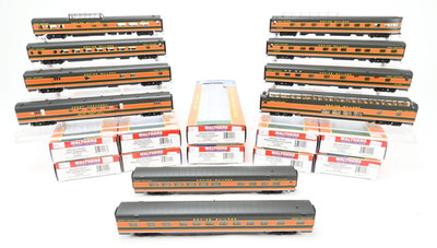 WALTHERS ORANGE/GREEN GN EMPIRE BUILDER 10-CAR SET WITH OUTSIDE SLEEVES NIB