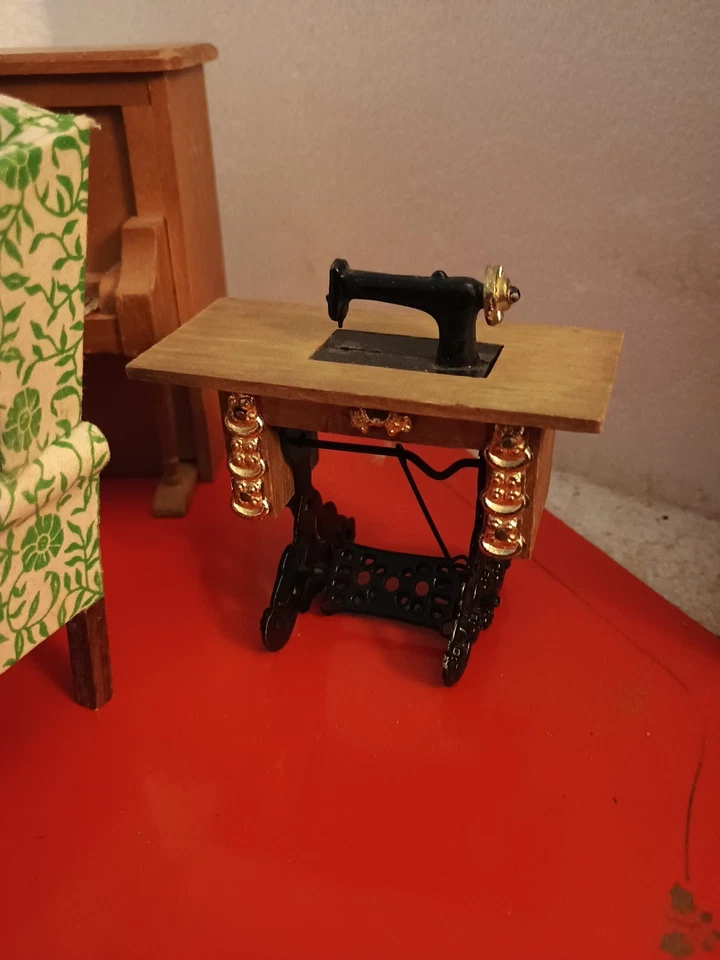 Vintage Dollhouse Miniature Mixed Lot Furniture & Accessories Sold As Is *Read - Image 3 of 4