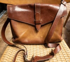 Offcine Creative Briefcase: Clasp NEEDS REPAIIR