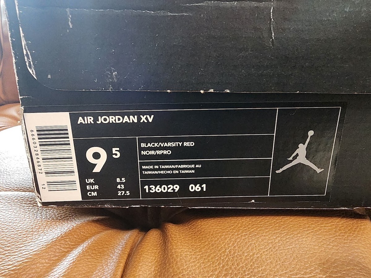 Air Jordan 15 XV OG Black Varsity Red - Sz 9.5 (136029-061 Air Jordan 15 XV OG Black Varsity Red - Sz 9.5 (136029-061