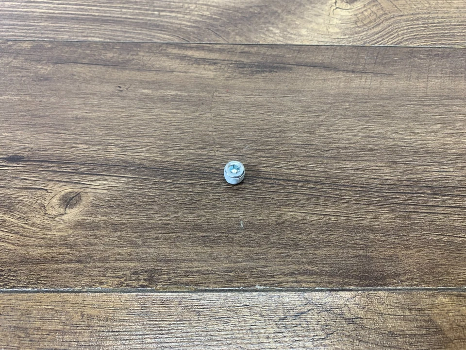 VW Volkswagen Routan 2009 2010 2011 tornillo de enchufe inferior WHT-004-250 OEM NUEVO Foto 2 de 4