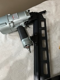 Hitachi NR83A2 3 1/4 in Framing Strip Nailer