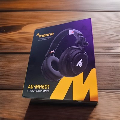 MAONO AU-MH601 3.5mm whit 50MM ADAPTER Drivers Over Ear Studio Headphones (Black