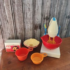 Fisher Price Fun With Food Hand Mixer Stand 1987 Cake Mix Measuring Cups Lot