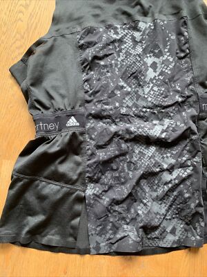 Sporttop von adidas Stella McCartney Damen Größe XS schwarz mit Cut-Outs