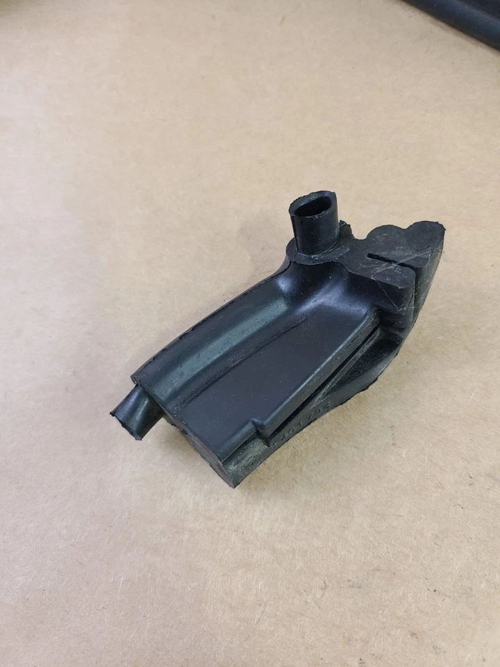 1996 - 2001 OEM BMW Z3 compartimento do motor firewall vedação de tira climática conjunto com 5 peças - Imagem 2 de 4