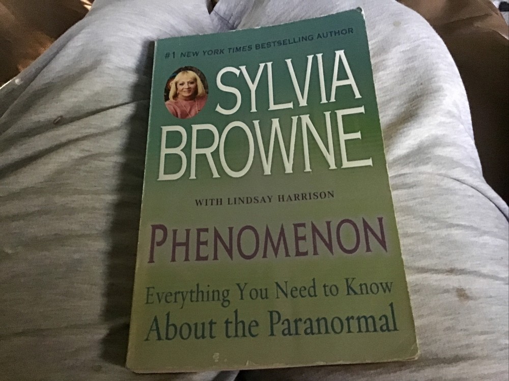 Phenomenon : Everything You Need to Know about the Paranormal by Sylvia..(D)