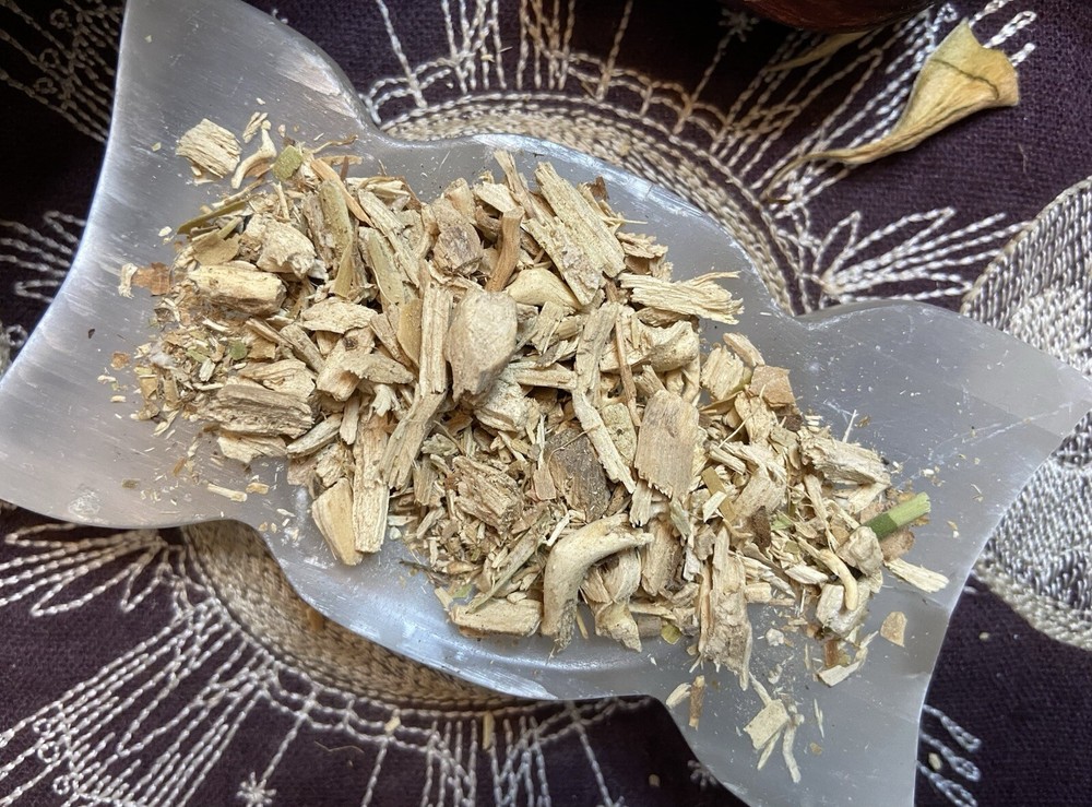 Hydrangea Root for Love Binding Fidelity and Positive Energy