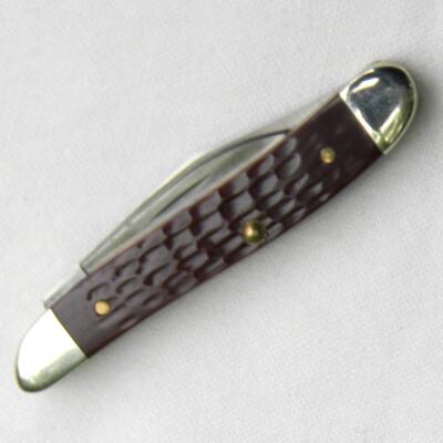 Case XX USA 2000 PEANUT 6220SS pattern 20 knife, jigged bone
