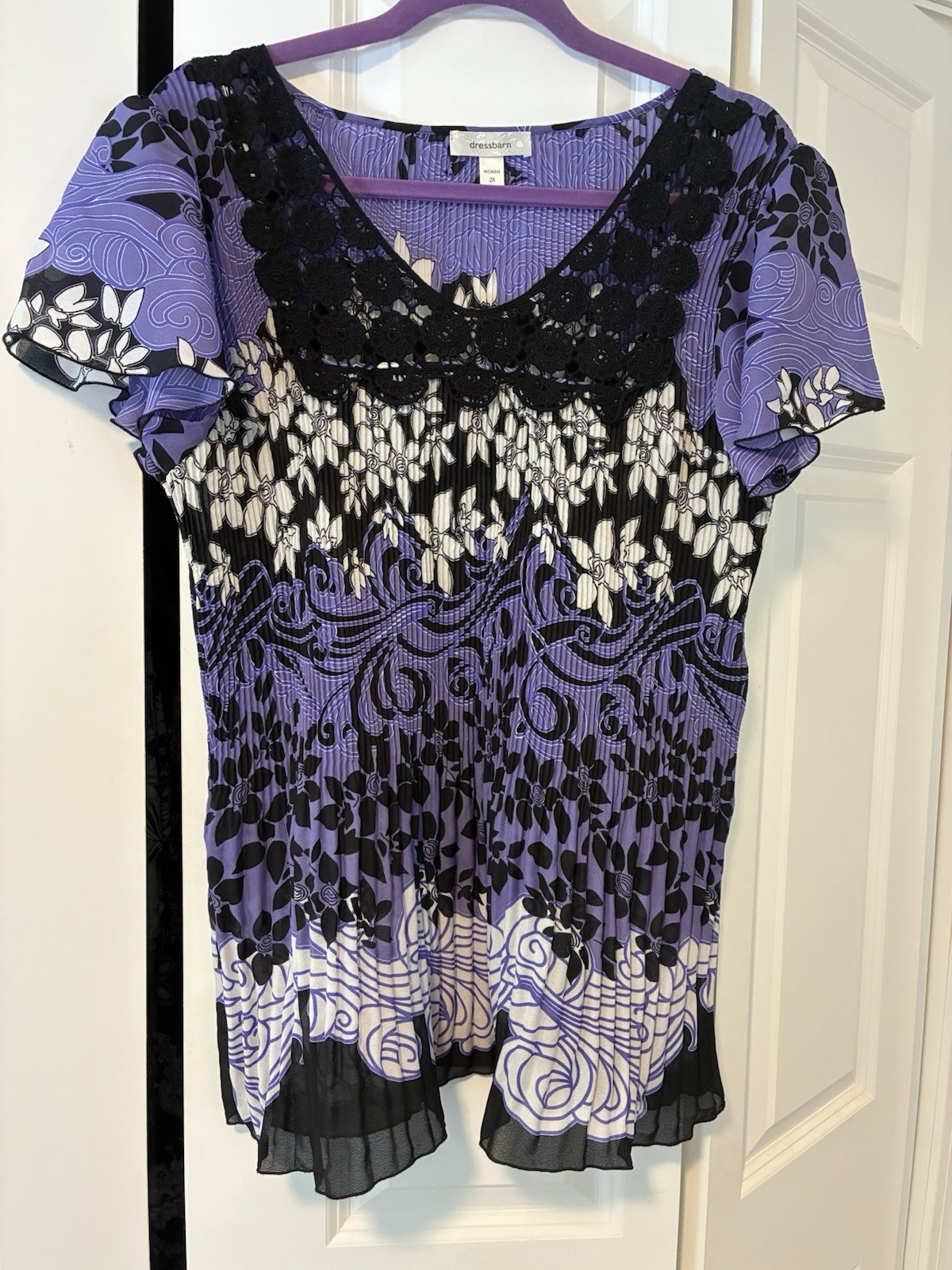 Dress Barn Woman 2X Crochet & Pleated Blouse Purple Black Ivory Flutter Sleeves
