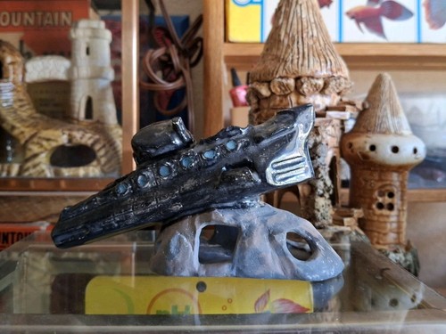 Vintage Old Aquarium Ceramic Swim Through Sunken Black Submarine Bubbler 