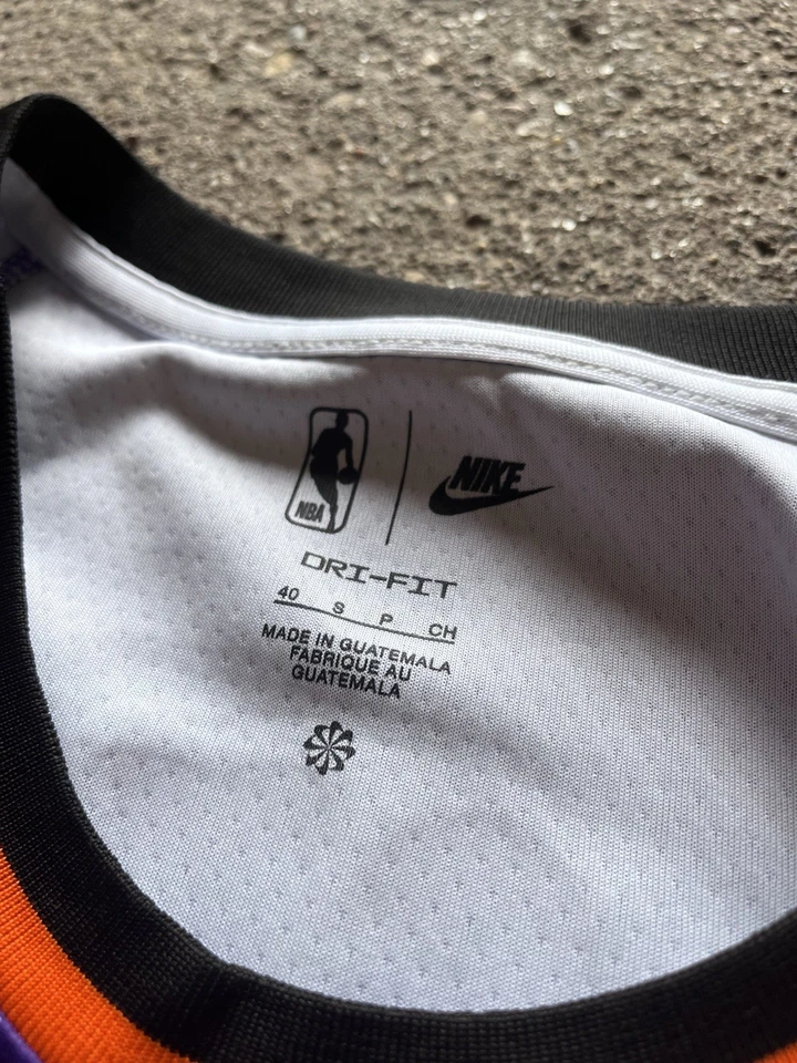 Devin Booker Phoenix Suns Nike 经典版 Swingman 球衣 男式 2022/23 NBA — 第 3/4 张图片