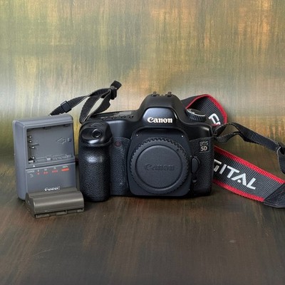 Canon EOS 5D Classic 12.8 MP  Full Frame DSLR Body, 2 batteries, Charger, Strap