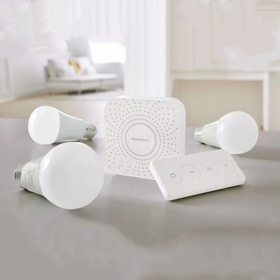 Livarno Home Starter Kit Zigbee mit Gateway + 3x weiße LED E27 + Fernbedienung