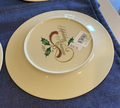 Lenox Holiday Nouveau piatti da insalata oro 8 1/4 pollici SET di QUATTRO nuovi con etichette - Foto 13 di 14