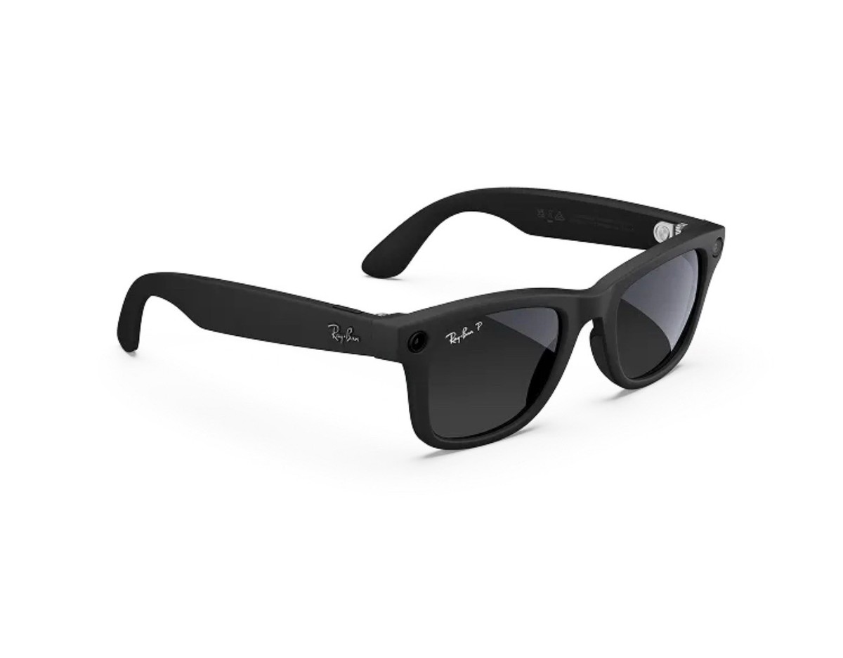 Ray-Ban Meta Wayfarer Smart Glasses RW4006 Shiny Black G15 Green