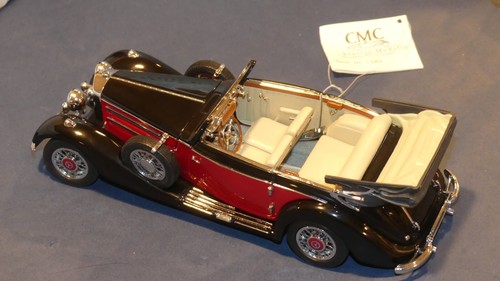 E254 CMC 1936 Mercedes-Benz 540K Cabriolet 1:24 Black Red SN1386