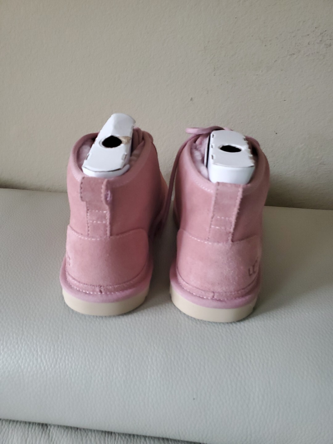UGG Australia Women's Neumel Boot Original Box Size 10 image 3