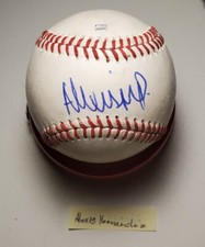 Autographed Baseball game used ALEXIS HERNANDEZ Chicago Cubs 