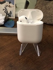 Apple AirPods 2.ª Gen. A2031 solo izquierdo + estuche de carga blanco sin cargador/cable