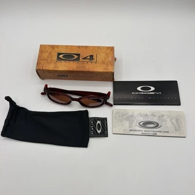 Lentes Oakley Four S Rojo Cristal VR28 Negro Iridio Nueva Caja Y2K Nuevo de Lote Antiguo - Imagen 1 de 4
