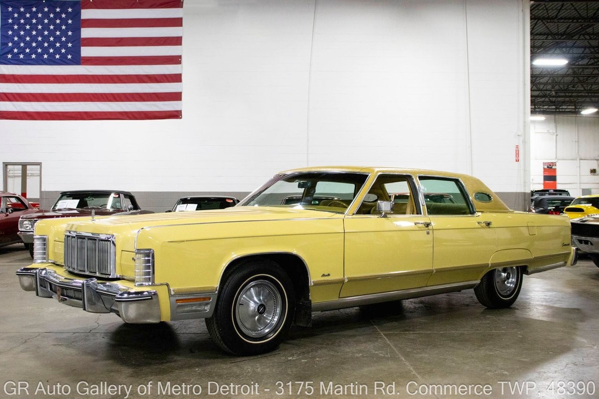 1975 Lincoln Continental for sale in Walled Lake Michigan