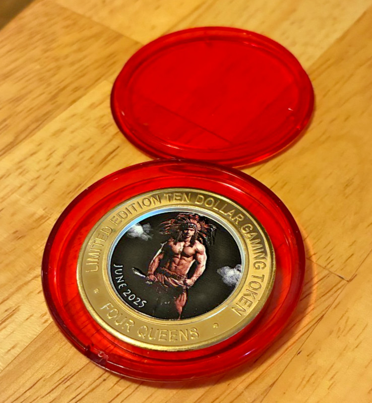 Casino Silver Strike 4 Queens Las Vegas Red Cap  .999 pure silver  2025 Hunk Guy