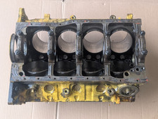 71 72 Ford Mustang 302 Small Block Engine Block With Main Caps - 2 Bolt