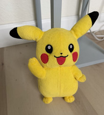 TOMY Pok mon Pikachu Yellow Plush Stuffed Animal 2015 Label T1870