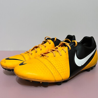 NIKE CTR360 Trequartista III 3 AG Turf Yellow Soccer Cleats NIKE CTR360 Trequartista III 3 AG Turf Yellow Soccer Cleats