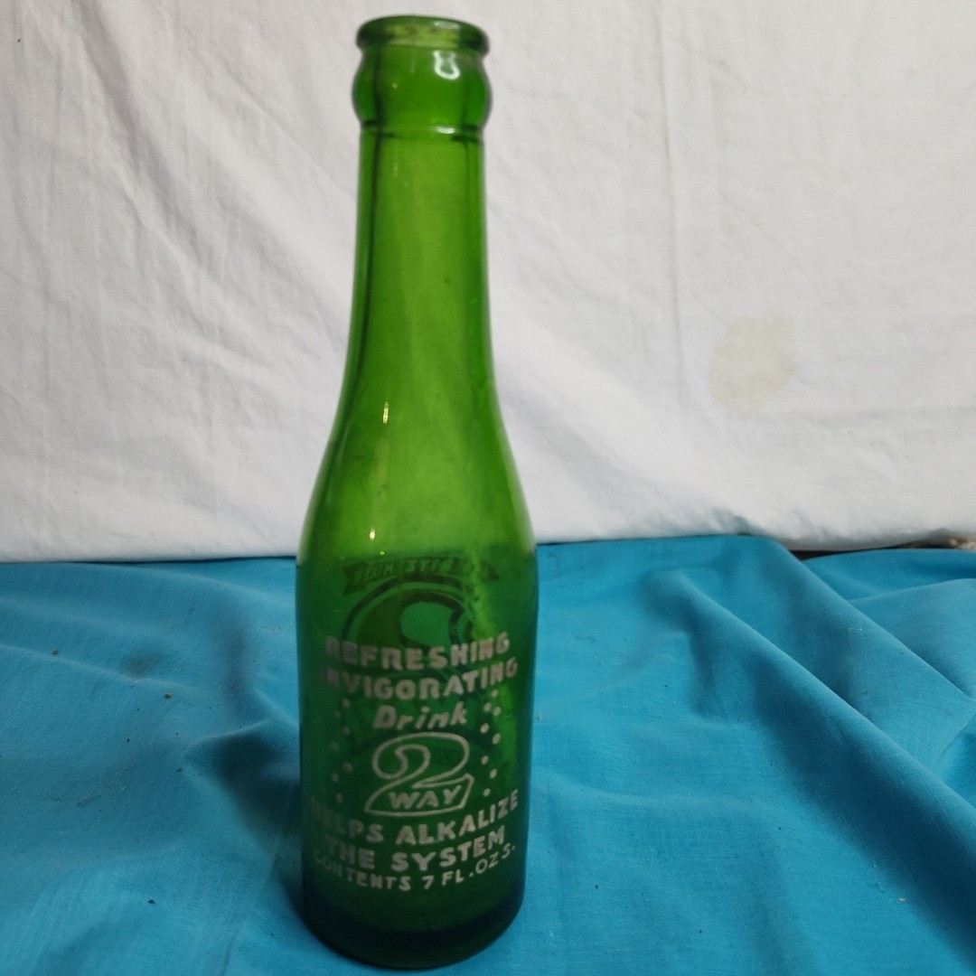 RARE VINTAGE 1947 2-WAY DR. PEPPER BOTTLING PARAGOULD ARKANSAS ACL SODA BOTTLE