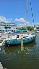 1972 Coronado Sailboat 27' w/ Title