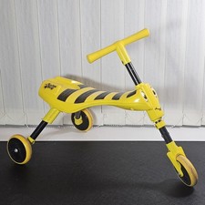 Yellow/Black Scuttlebug Bee