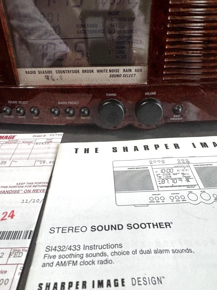 Sharper Image Stereo Sound Soother SI433 Alarm Clock Radio Wood Grain AM/FM - Image 4 of 4