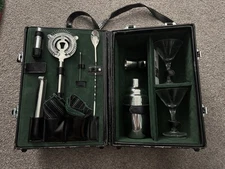 Legacy by Picnic Time Manhattan Cocktail Case – Elegant Travel Bar Set Martini