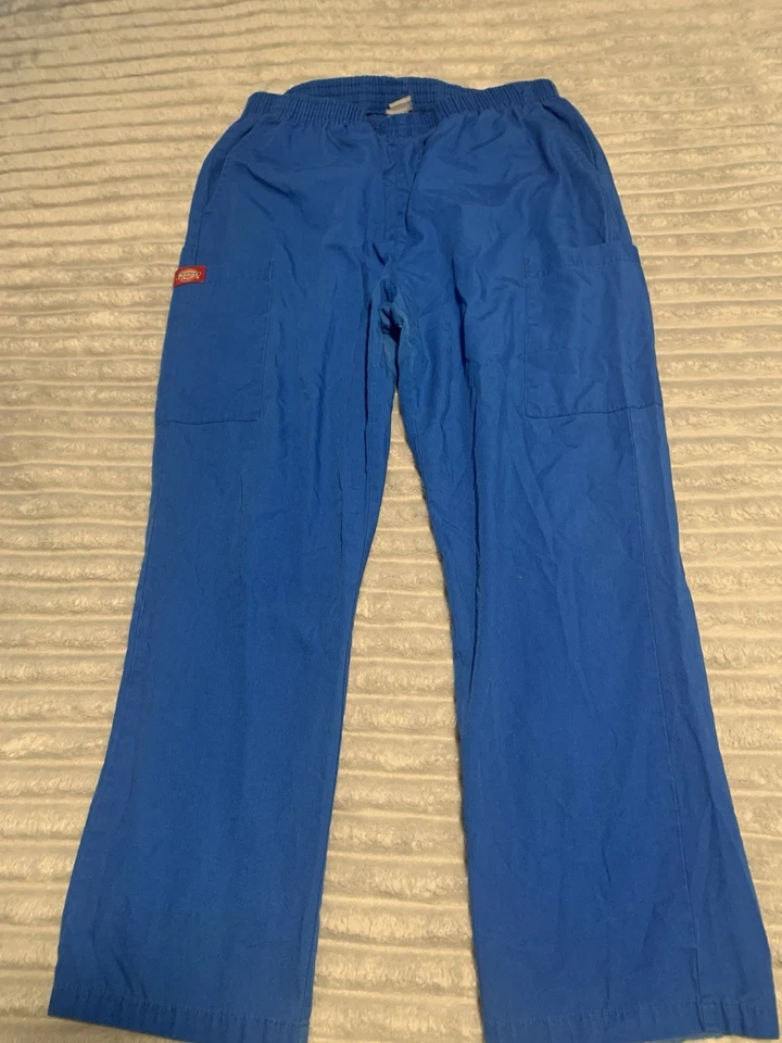 2 pares de pantalones exfoliantes Dickie’s talla mediana (1 azul, 1 caqui) Foto 4 de 4