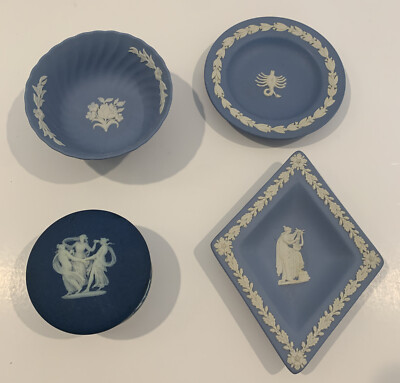 Set of 4 Vintage Jasper Wedgwood Ceramic Dishes, Bowl and Trinket Box.