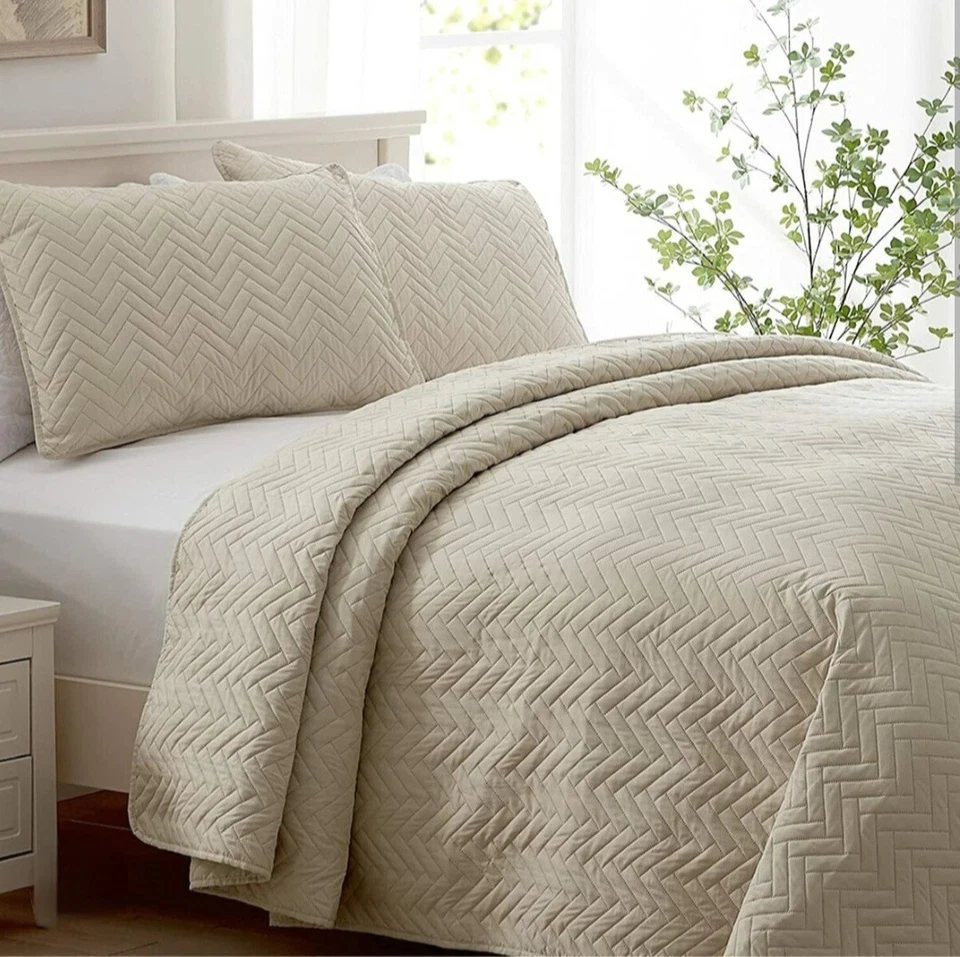 King Comforter Quilt Set Dark Ivory w/ Pillow SHAMS Lightweight Soft Semech. - Image 4 of 4
