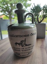 Bouteille en céramique de whisky Tullamore Dew Irlande vintage, déco bar