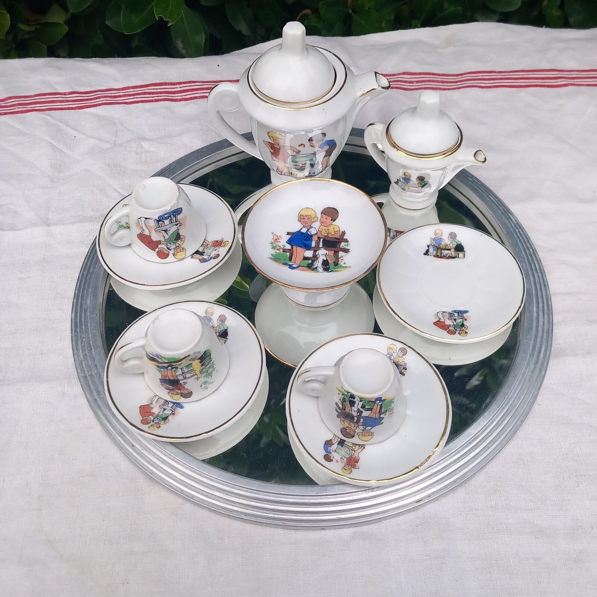 Vaisselle Enfant Vintage Animaux Dinette Ancienne Pour Enfants - Porcelaine Avec Animaux - Style Germaine Bouret Apilco - Occasion Assiettes Porcelaine