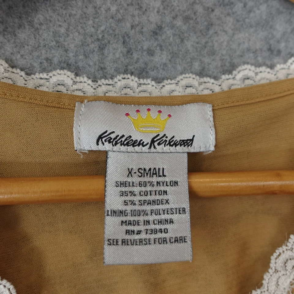 Chic Floral Lace Tank Top Women XS White Crop Stretch Y2k KATHLEEN KIRKWOOD - Image 3 of 4