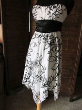 White w/ Black Sparkly Floral Pattern Dress Wide Waist Sash Handkerchief Hem Med