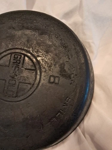 Griswold   #8 Cast Iron Skillet, Large Block Logo, as found, great surface
