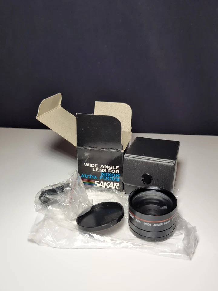  Teleobjetivo SAKAR para enfoque automático Nikon en caja original. Foto 4 de 4