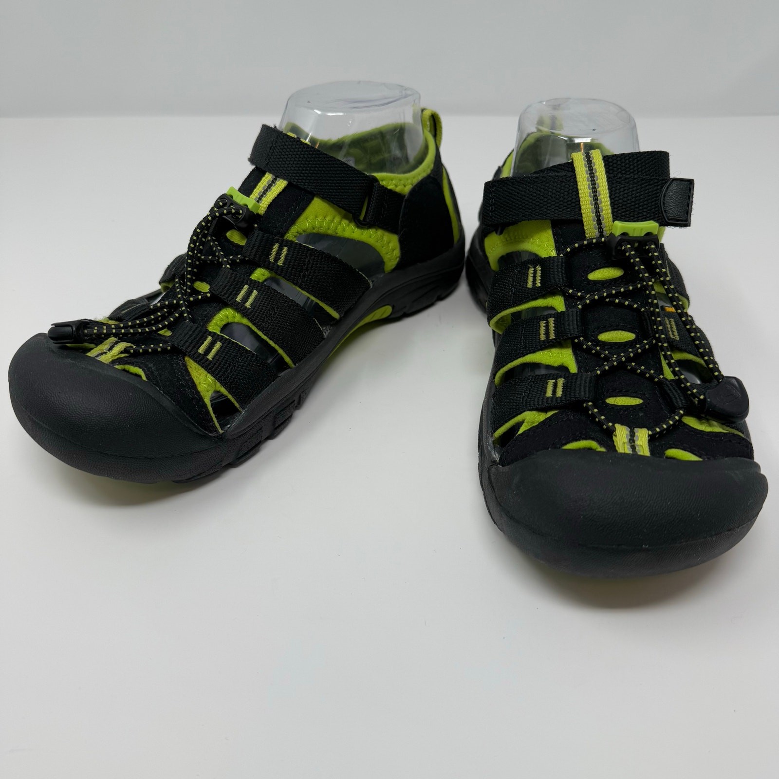 Sandali Keen Newport H2 grandi bambini 6 neri verde fluo sandali da trekking usati in ottime condizioni