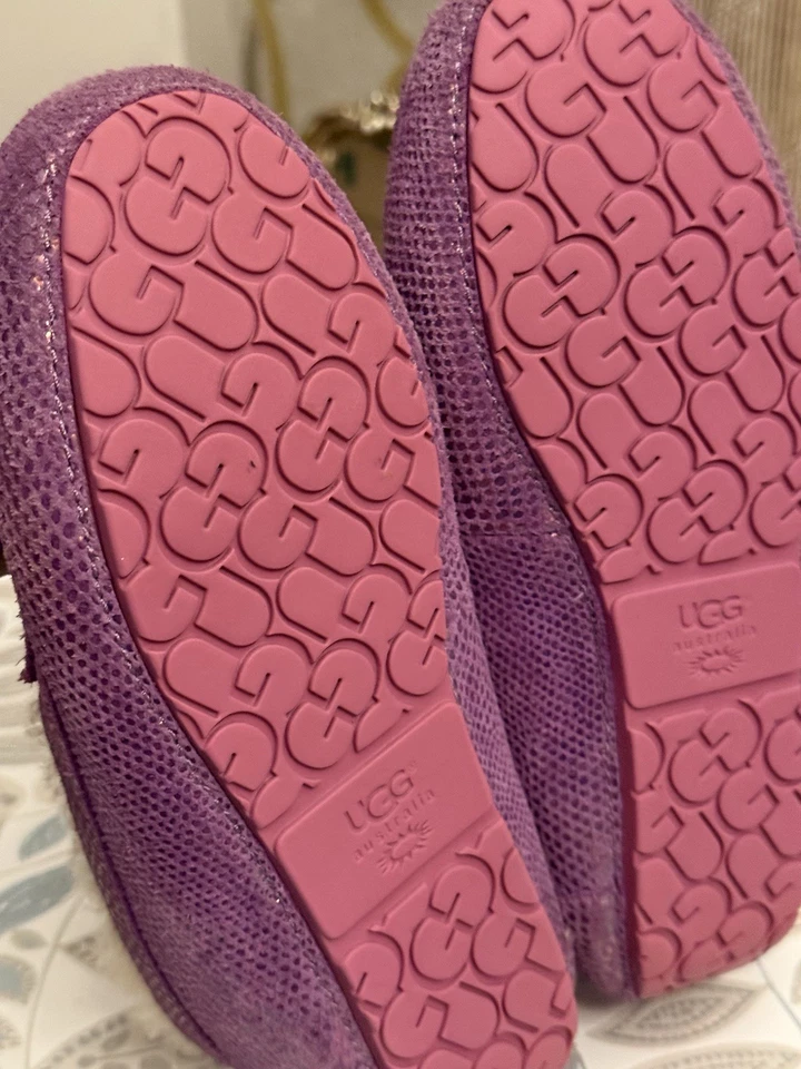 UGG Ansley Mocasines Púrpura Para Mujer Talla 3 Zapatillas Zapatos Sin Cordones Foto 3 de 4